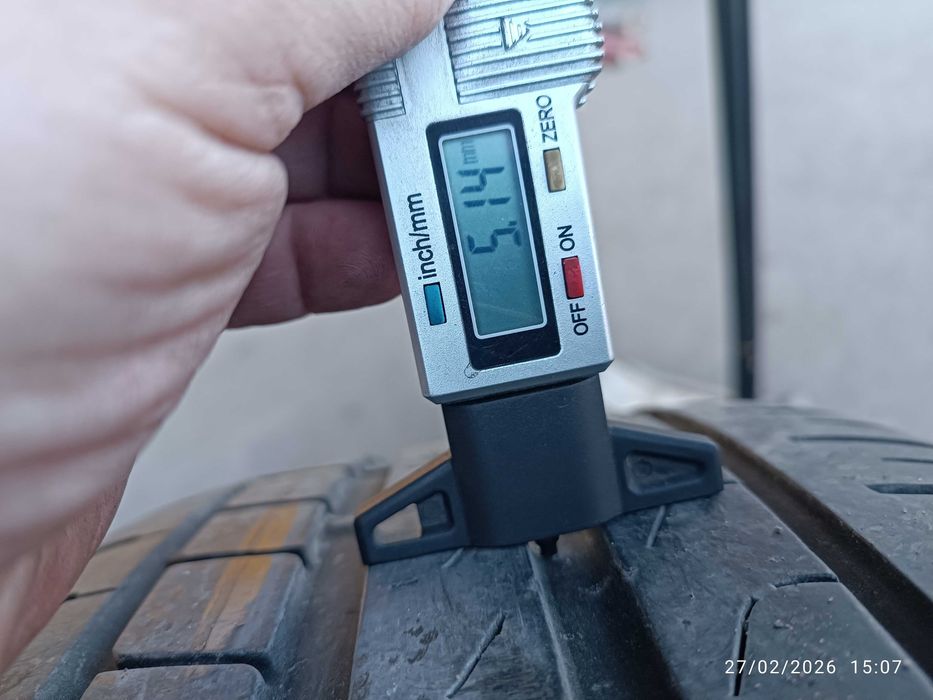 4бр. летни гуми 235/45/18 Pirelli