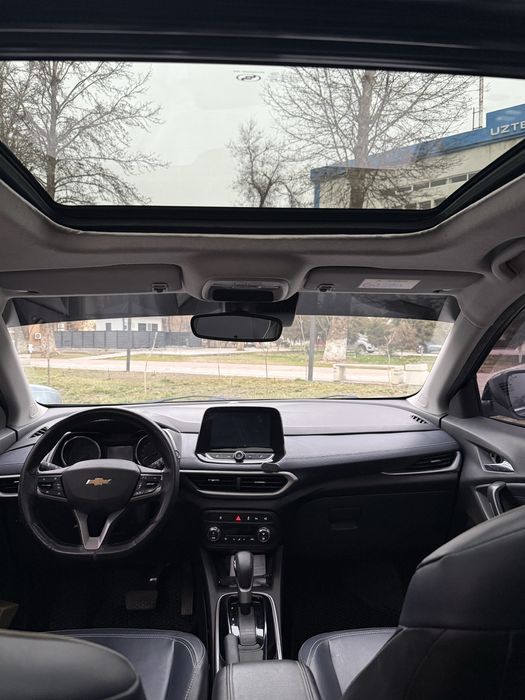 Treker primer prapan gaz