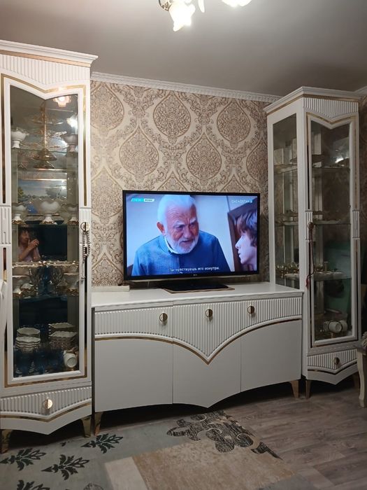 Продам стенку для гостийной