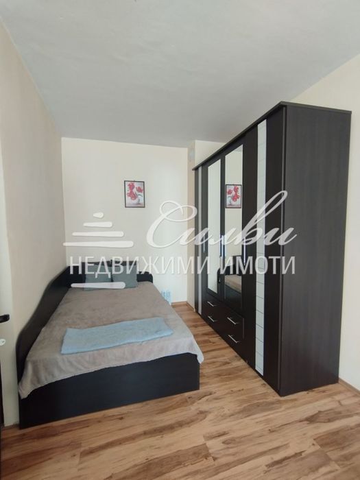 Дава се под наем Едностаен апартамент в Шумен, 2-ри корпус - 42 кв.м за 229.5 € - Снимка #3