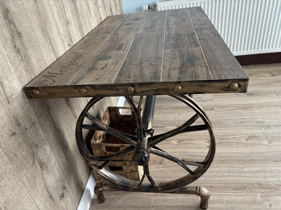 Бюро в shabby chic стил