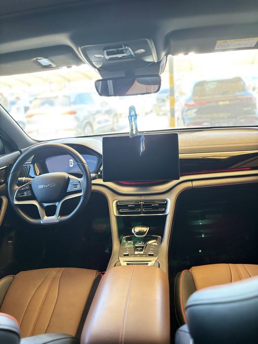 Byd song plus gibrit AWD