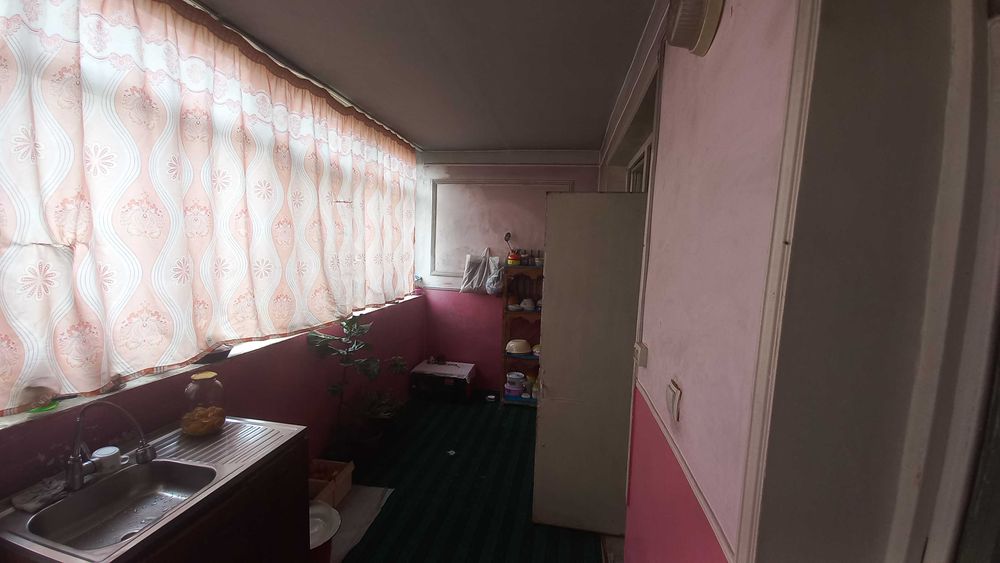 Ko`p qavatli uydagi xonadon