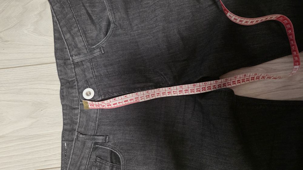 Blugi Armani Emporio