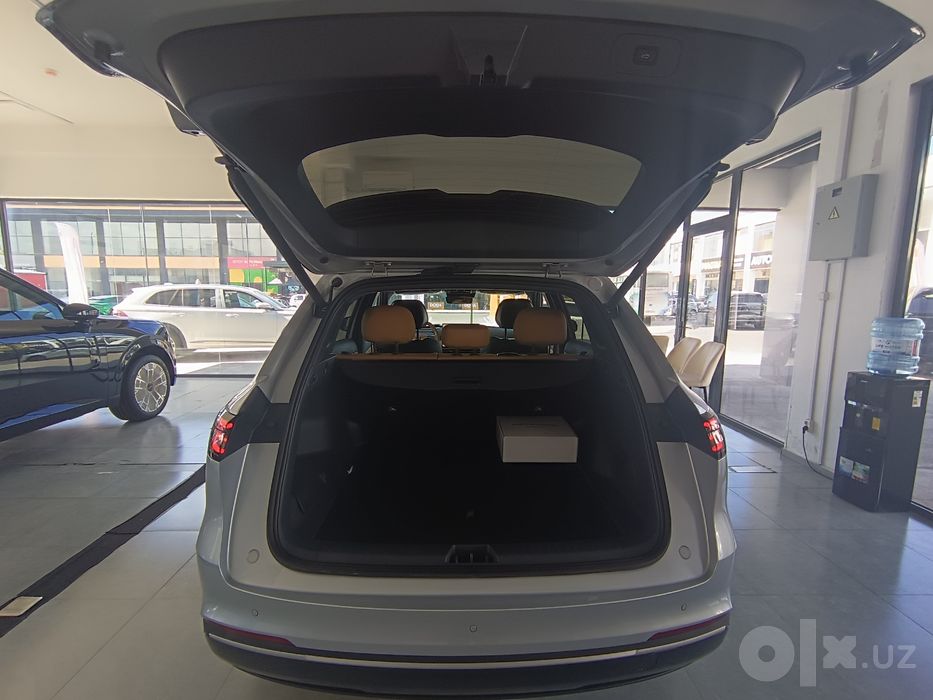 Geely EX5 em i gibrid, electro