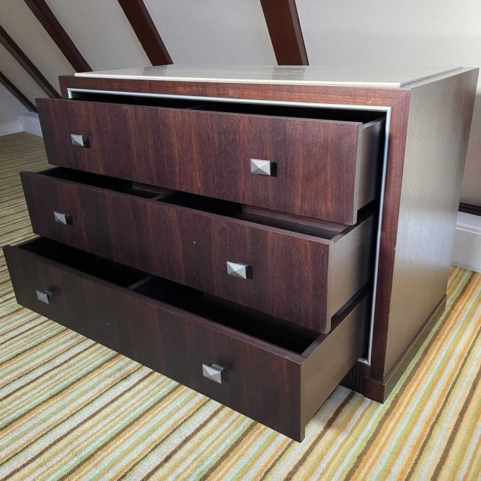 Comoda din MDF furniruit si placa din marmura