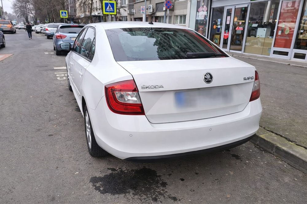 Vând Skoda Rapid