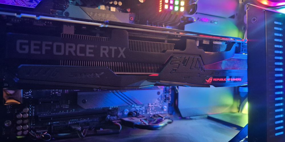 Placa video gaming RTX 2080 Ti Asus ROG