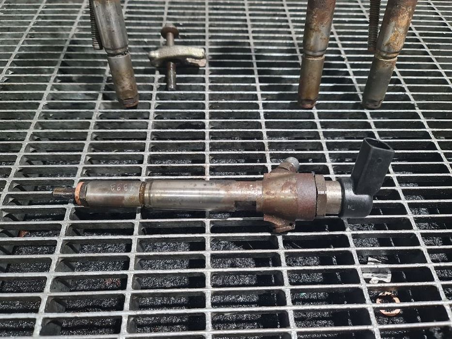 Injector Nissan Qashqai 1.5 D 2007 - 2010 106CP K9K 292 K9K 282 Euro4 (1393) Diesel ...