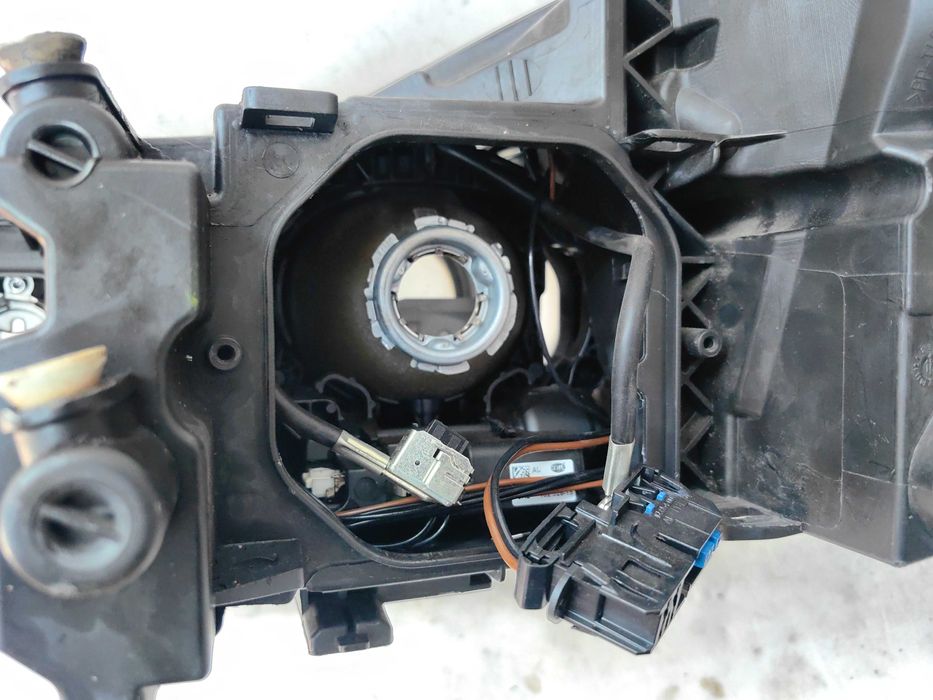 Оригинален фар Шкода Октавия  Skoda Octavia Bixenon