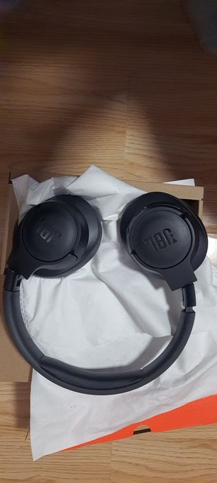 Casti JBL bluetooth pure bass sound