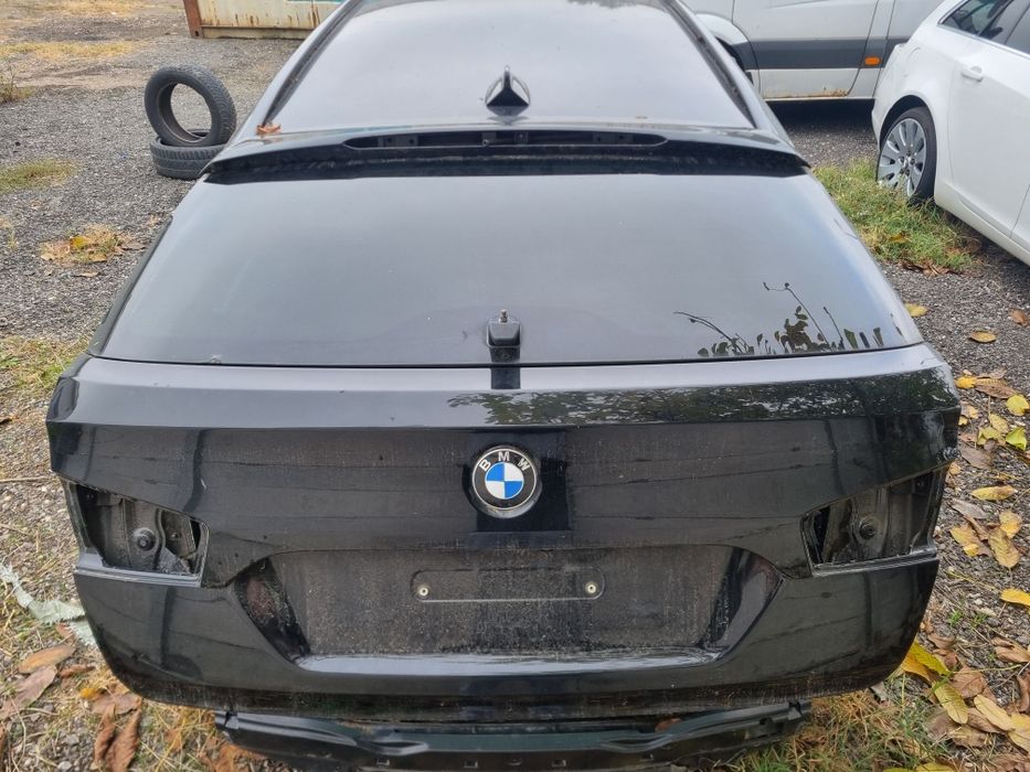 Haion portbagaj + luneta Bmw F11 an 2012 negru cod 668 stare IMPECABILA