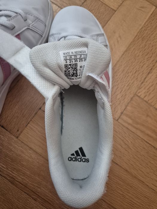 Детски маратонки Adidas номер 35