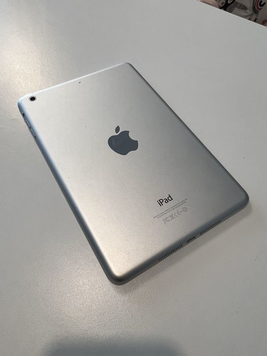 Apple iPad Mini 2 за части
