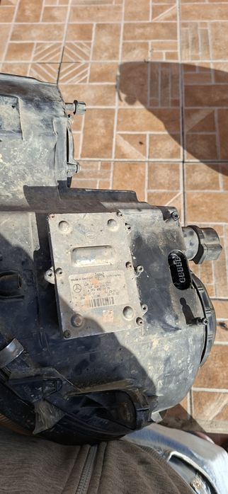 W211 фарове ксенонови не оборудвани