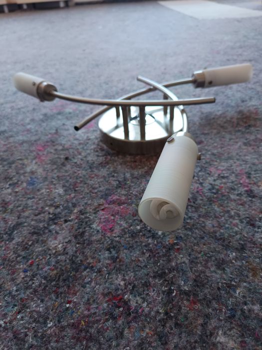 Plafonieră 3 spoturi reglabile metal satinat – funcțională, stare bună