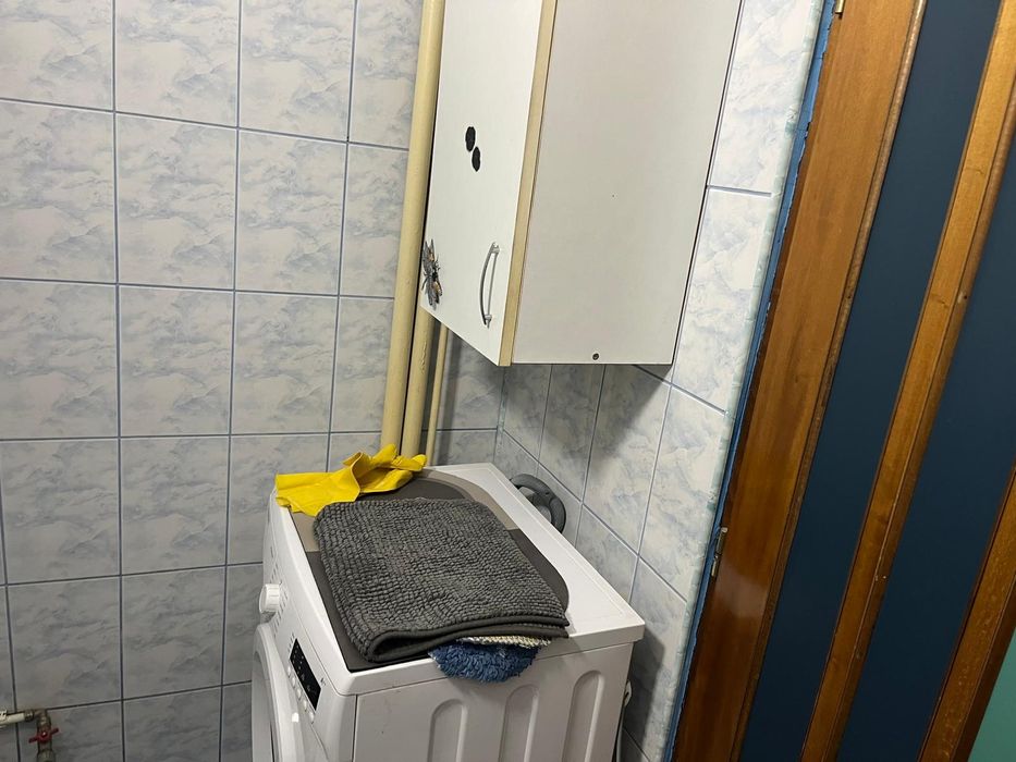 Vând garsonieră Petroșani Nord