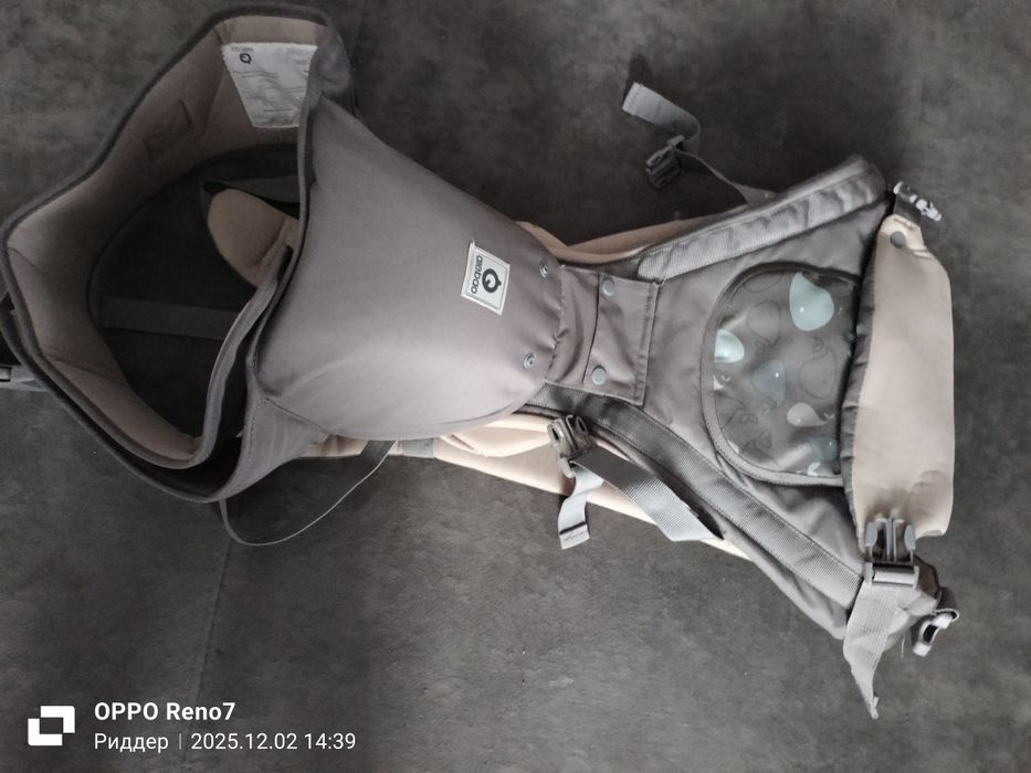 Продам детский кенгуру в отличном состоянии.