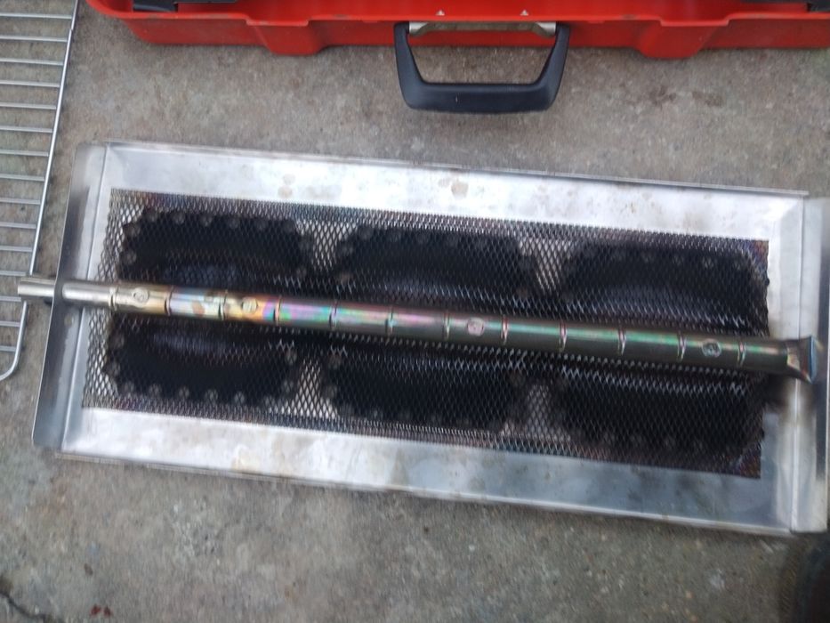 Немско разглобяемо газово барбекю с три горелки Einhell.
Марка: EINHEL