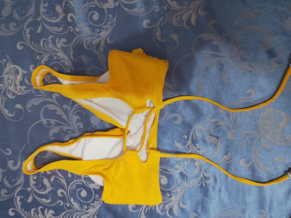 Costum de baie nou