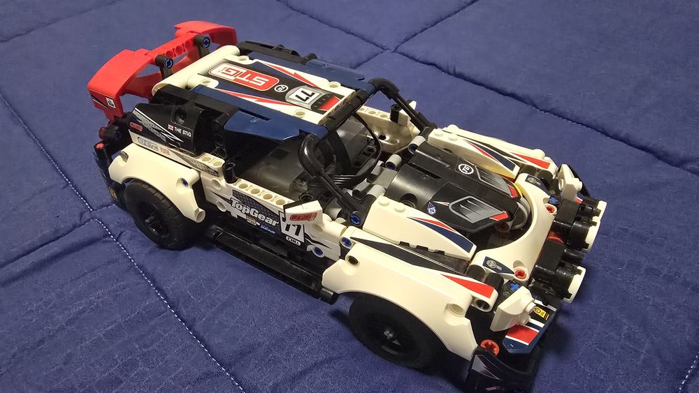 Masina lego construita