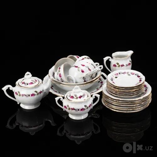 Польский сервиз чайный на 6 персон украшенный цветочным декором