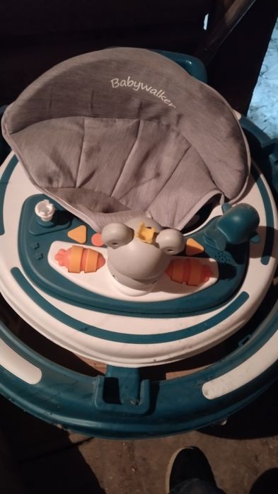 Продам ходунки 15000