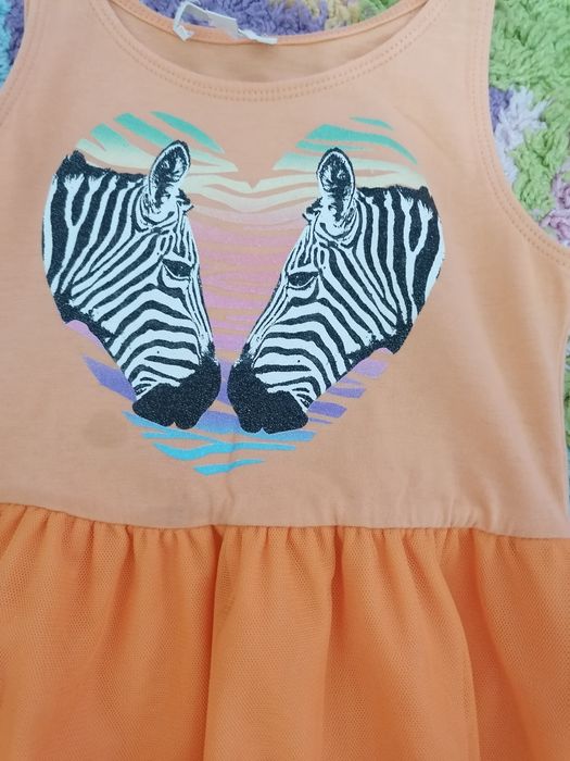 Рокли за момиче, запазени без никакви забележки