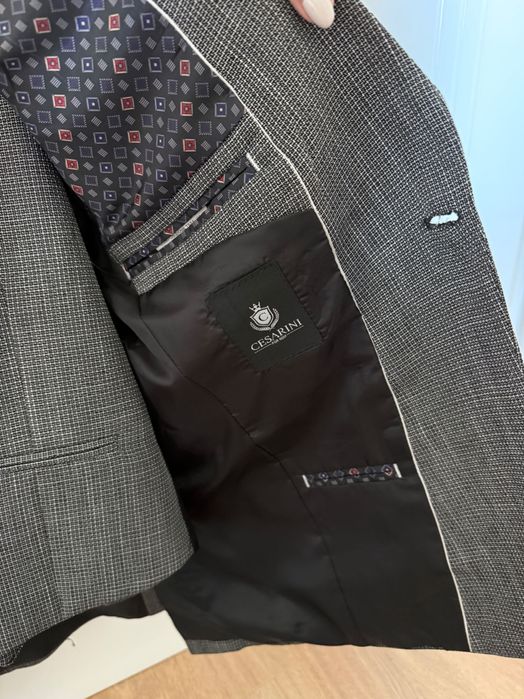 Costum Cesarini marimea 52