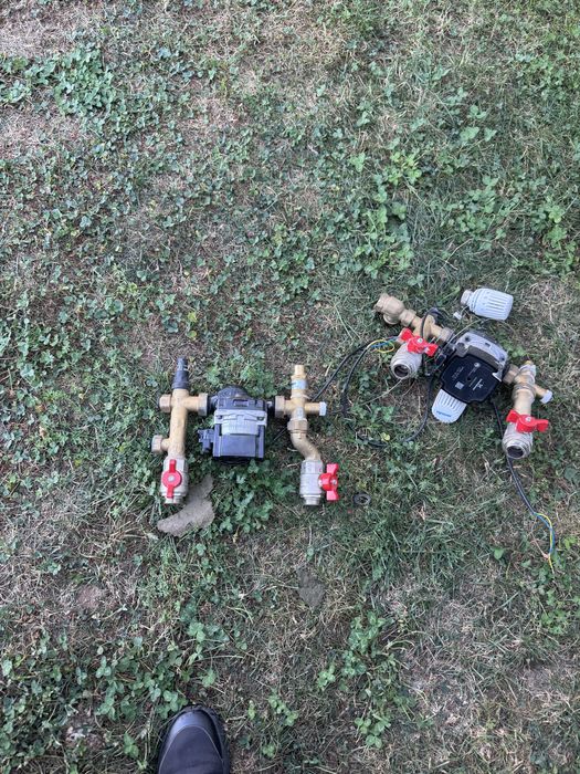 Pompe grundfos incalzire in pardoseala, folosite un an