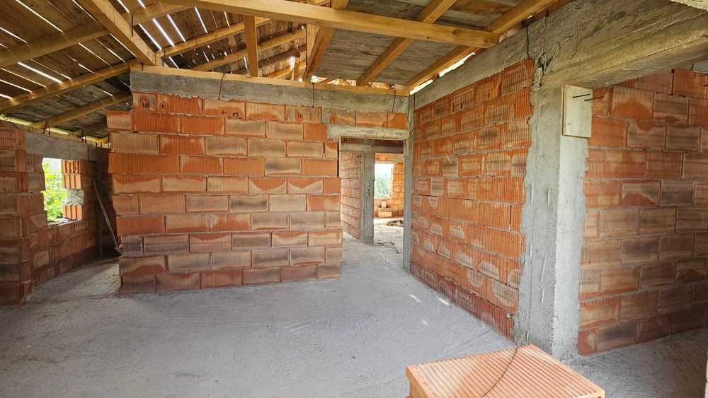 casa noua,pompa caldura,panouri solare.Cazasu Braila