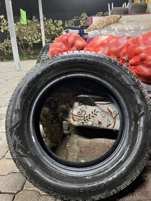 Продам резину пара. 2шт