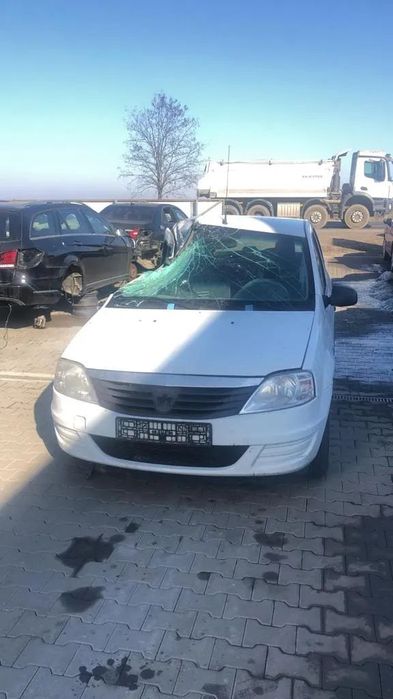Dezmembram Dacia Logan 1.2 B an fabr. 2011