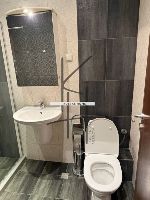 Дава се под наем Тристаен апартамент в Варна, Център - 100 кв.м за 797.64 € - Снимка #10