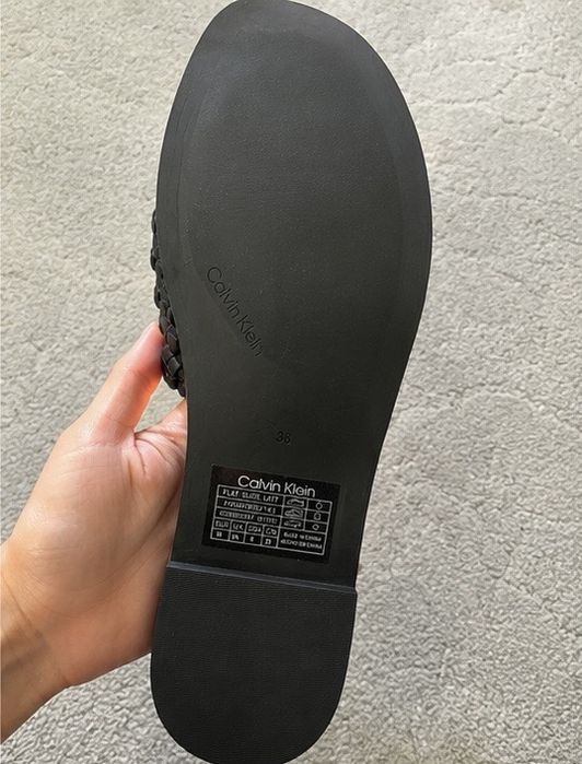 Calvin Klein дамски чехли – модел Flat Slide Latt
