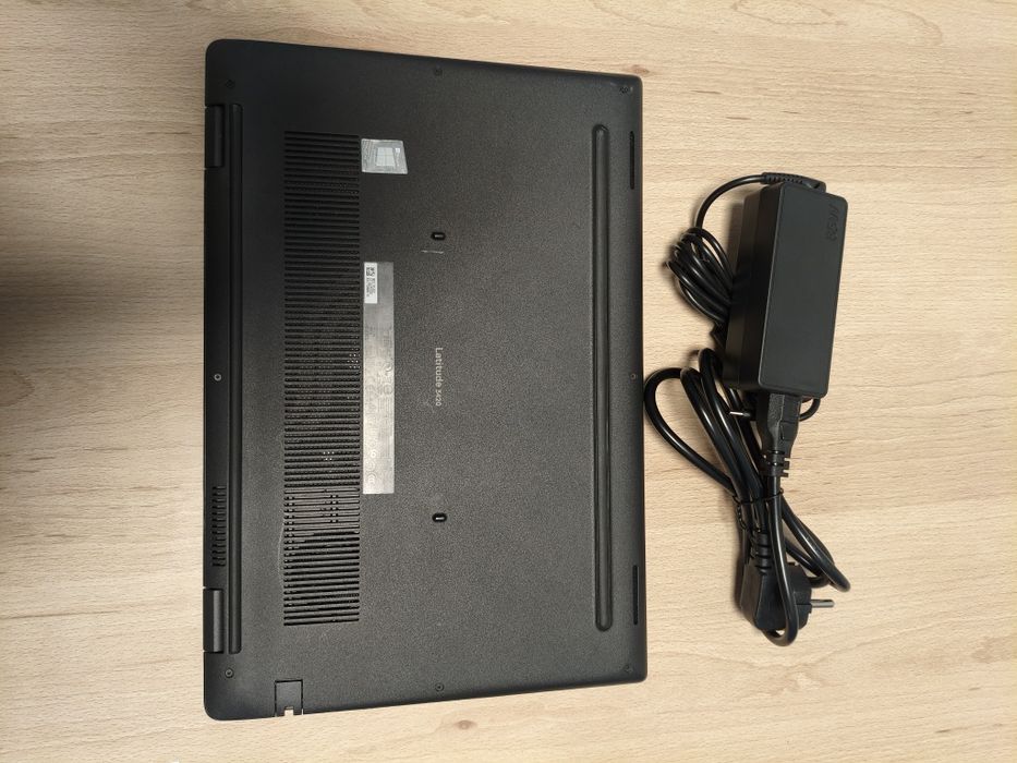 Лаптоп Dell Latitude 3420 - i5-1136G7, 8/16RAM, 256/512 NVMe SSD
