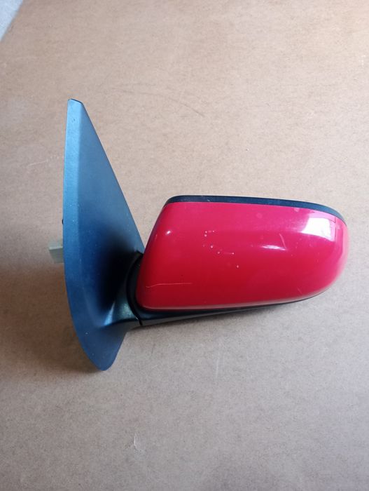 Продавам ляво огледало за Chevrolet Aveo Sedan