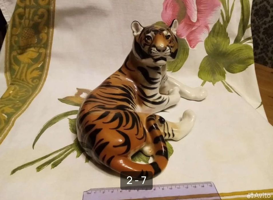 Фарфоровая статуэтка ссср