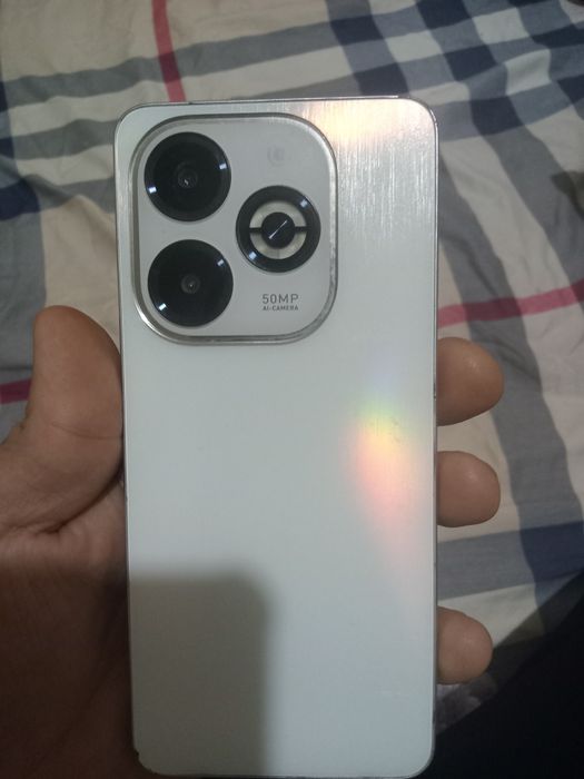 Infinix smart 8 pilus