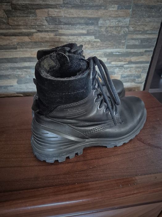 Ботинки для мальчика ecco