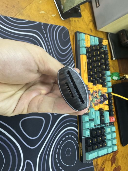 Usb hub sotiladi yangi