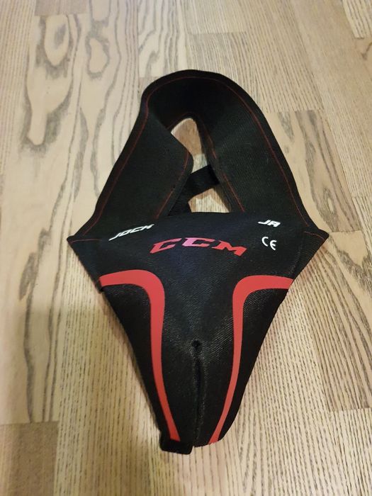 Хокейная форма BAUER  на 9-10 лет