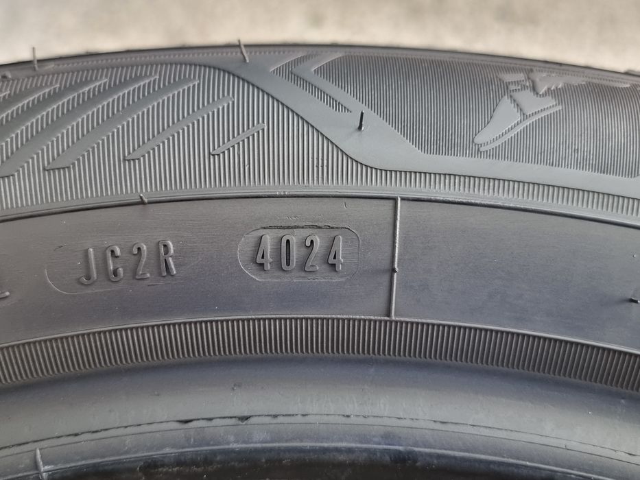 "DOT 24”  235/55/18 Goodyear 4Броя: 320€ 8мм като Нови!