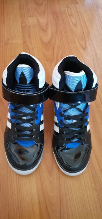 Маратонки Adidas