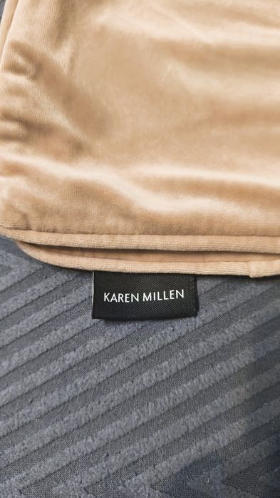 Fata perna decor, culoare roz , material catifelat