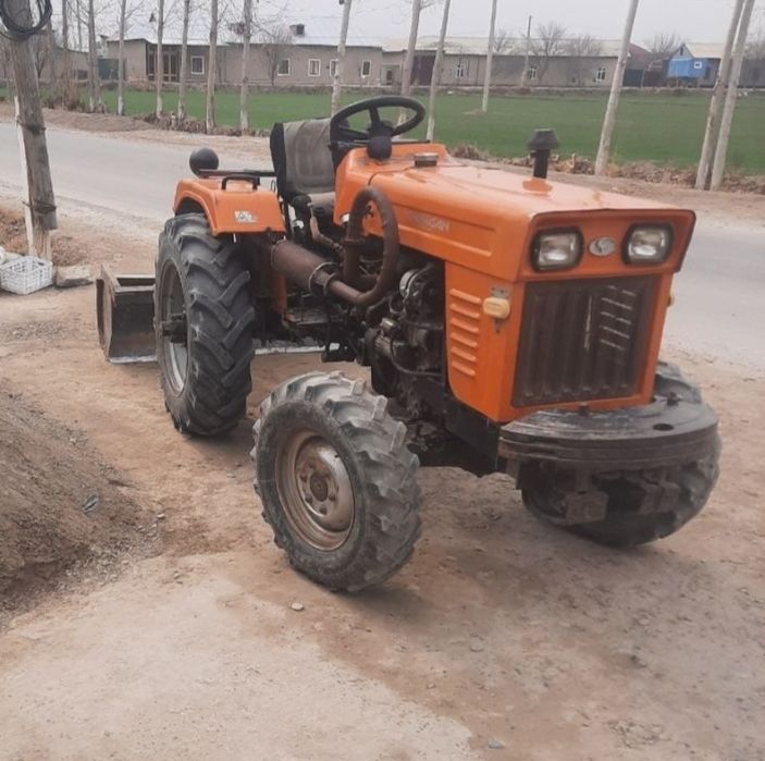 Chimgan 304 traktori sotiladi