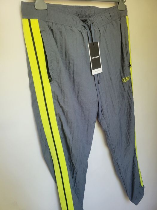 Pantaloni  deosebiti  unisex din Fas "Jack & Jones" noi cu eticheta marimea M