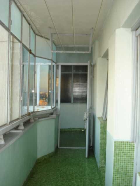 UltraCentral (Galeriile Comerciale) Ploiesti - Apartament: 2 Camere Decom Su 66 mp, Etaj 4/9, cu Balcon (Inchis) pe toata lung Apart si Boxa la Subsol