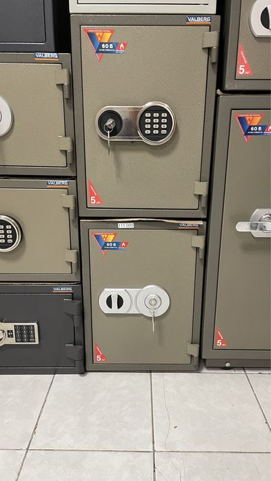 Продам сейфы офисные