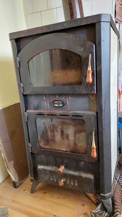 Камина с водна риза и фурна Prity FGW18R 18kW